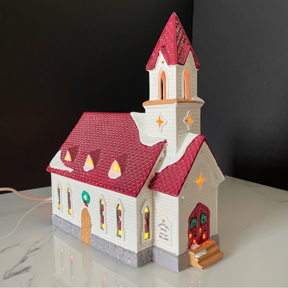 "Good Shepherd Chapel" Original Snow Village by Dept. 56 - Picture 1 of 16